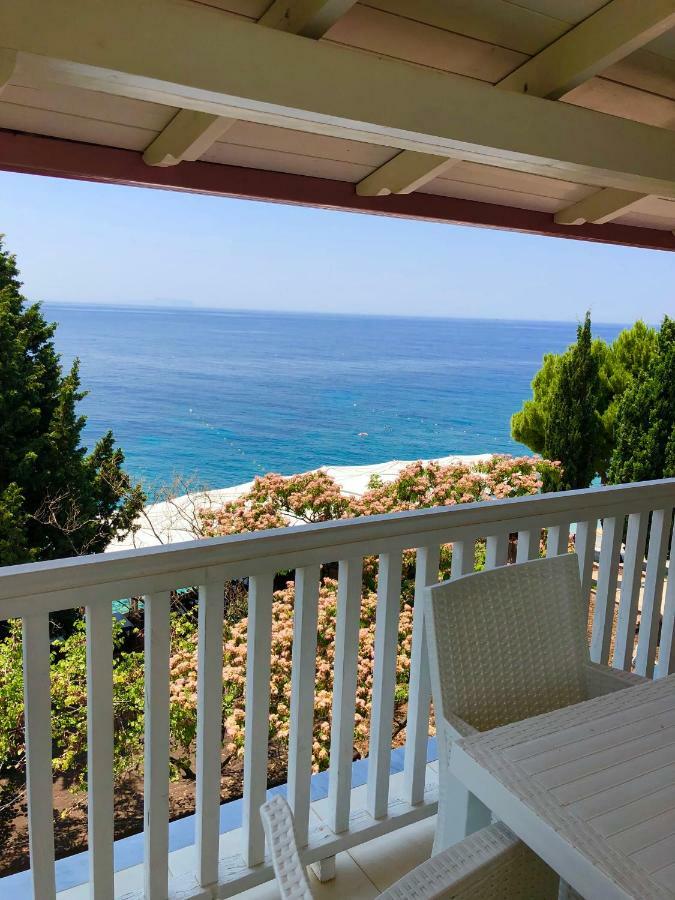Queen Vasilika Hotel Dhermi Luaran gambar