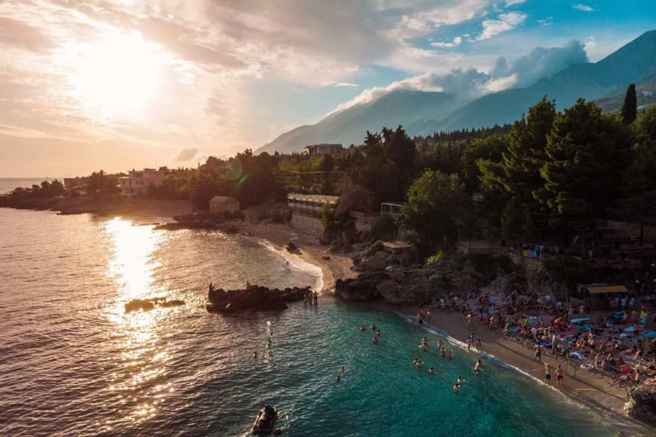 Queen Vasilika Hotel Dhermi Luaran gambar
