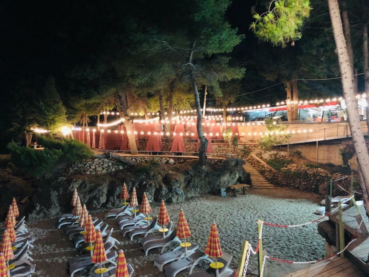 Queen Vasilika Hotel Dhermi Luaran gambar
