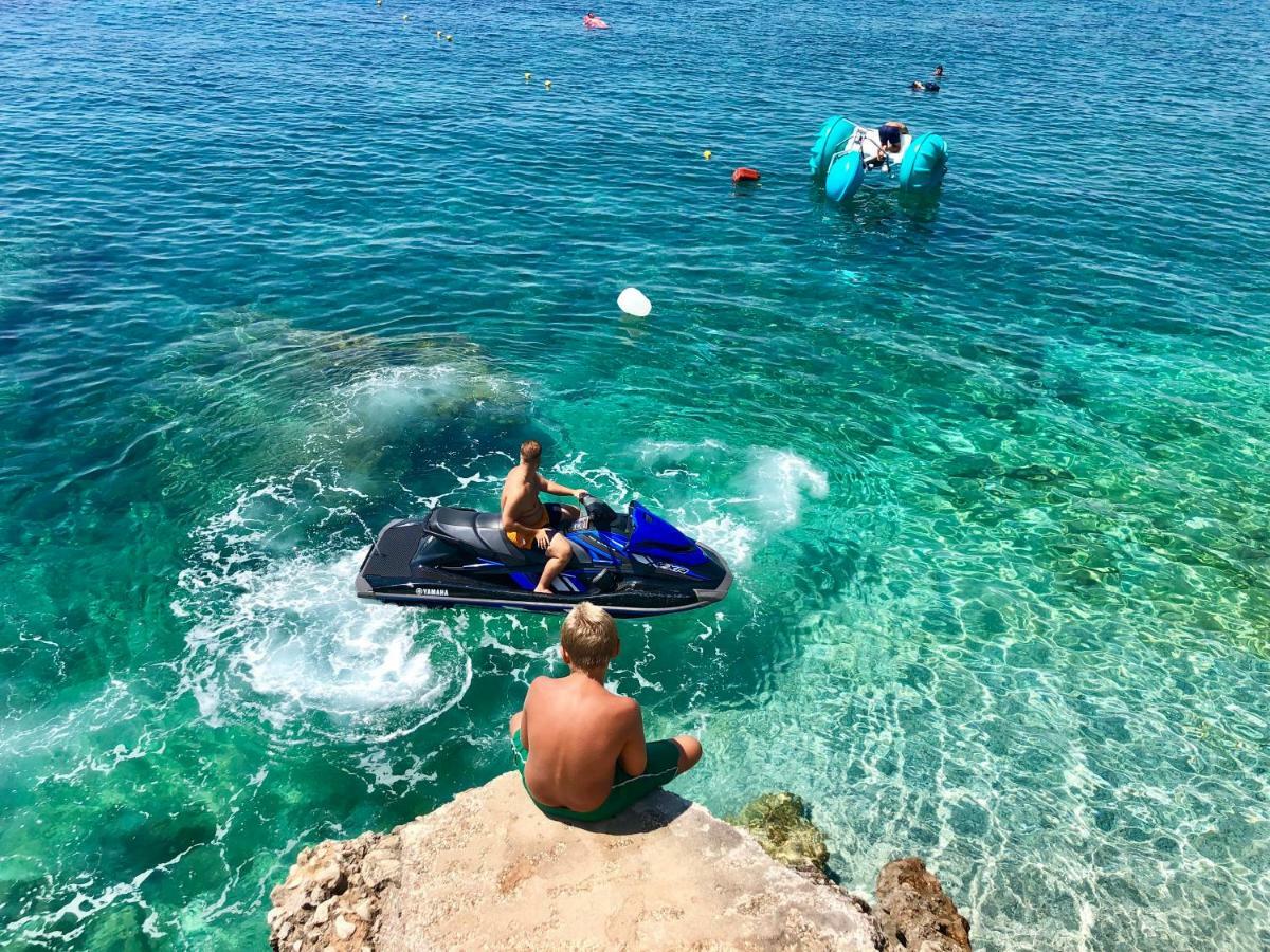 Queen Vasilika Hotel Dhermi Luaran gambar