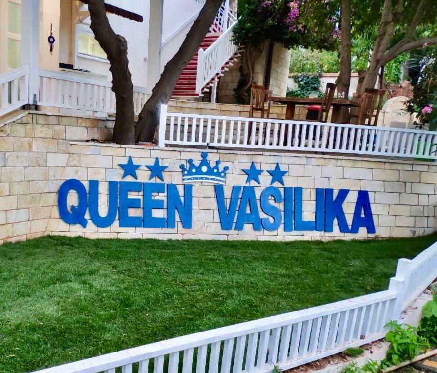 Queen Vasilika Hotel Dhermi Luaran gambar